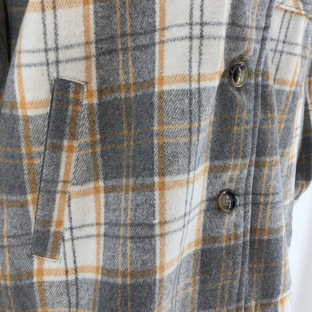 New In Front Button Multi-Colored Plaid Jacket Si… - image 6